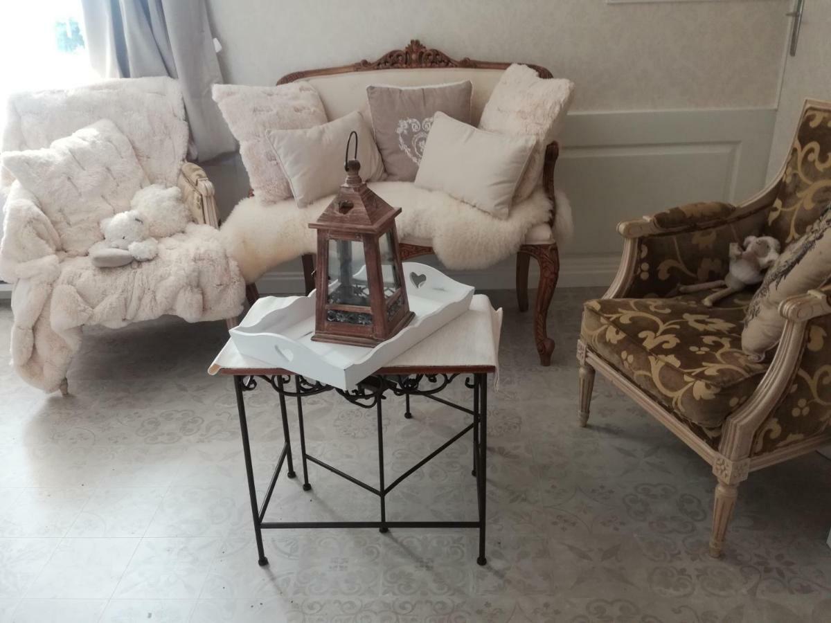 Manoir De La Guignardiere - Charme Et Douceur Chavagne Екстериор снимка